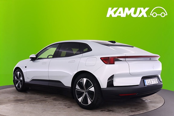 Polestar 4 5 of 26