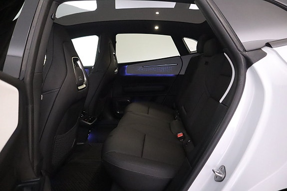 Polestar 4 14 of 26
