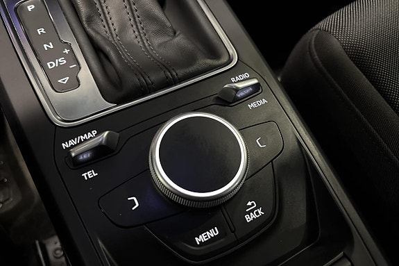 Audi Q2 16 of 21