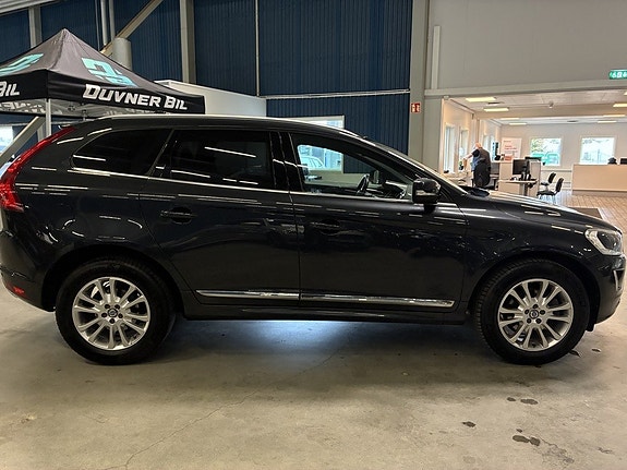 Volvo XC60 3 of 20