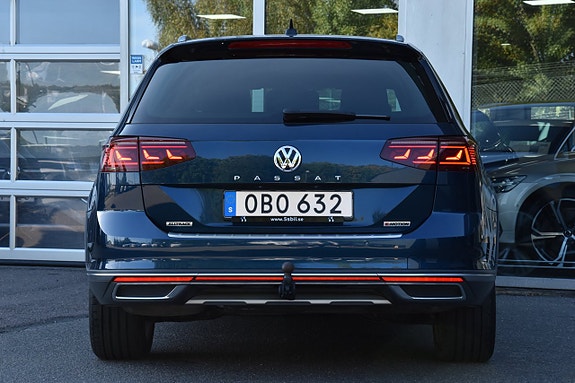Volkswagen Passat Alltrack 7 of 30