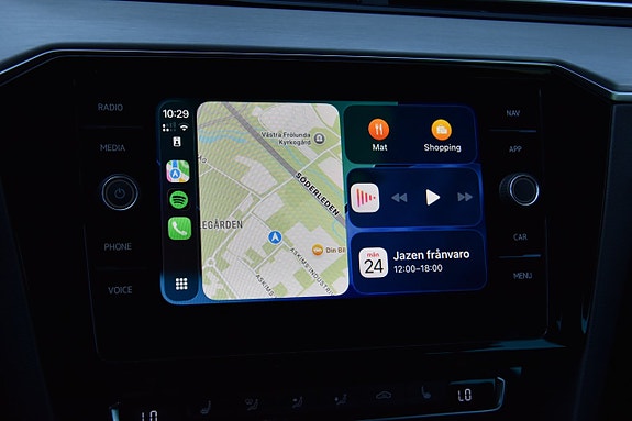 Volkswagen Passat Alltrack 25 of 30