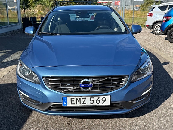Volvo V60 13 of 17