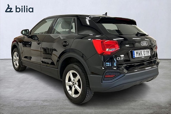 Audi Q2 2 of 15