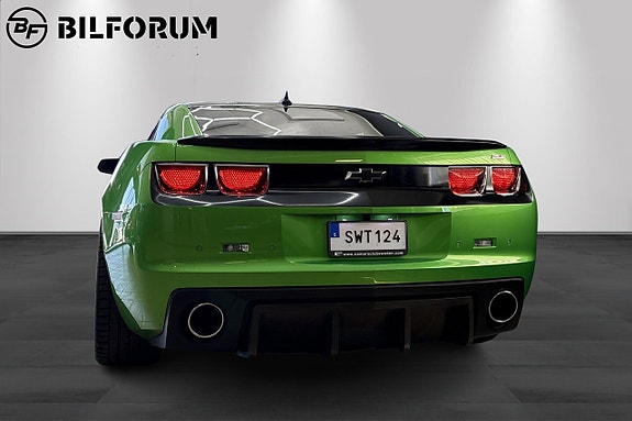 Chevrolet Camaro 4 of 18