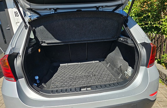 BMW X1 8 of 8