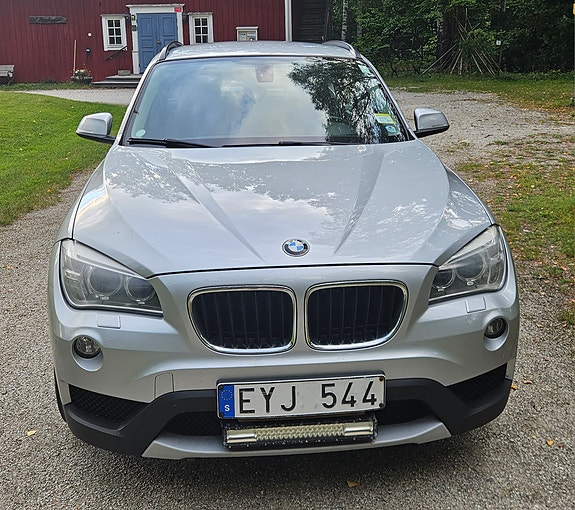 BMW X1 2 of 8