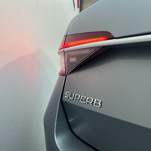 Skoda Superb 7 of 13