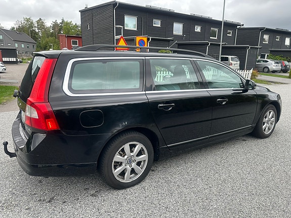 Volvo V70 15 of 16
