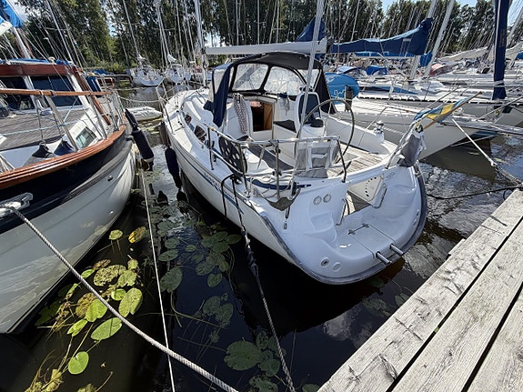 Bavaria 30 cruiser 9 of 23