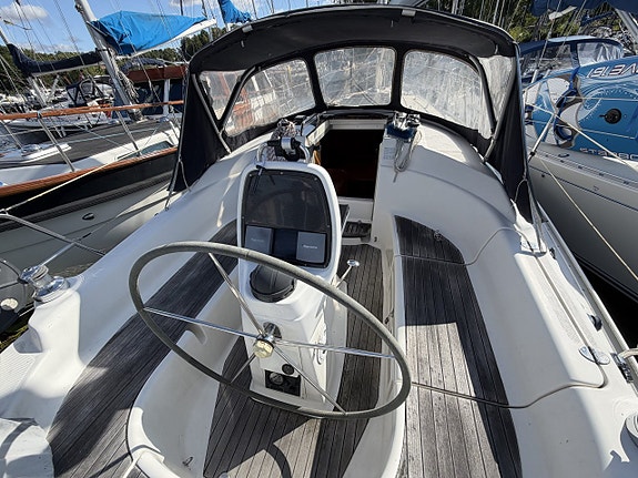 Bavaria 30 cruiser 18 of 23