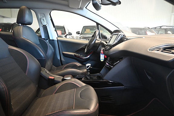 Peugeot 2008 11 of 19