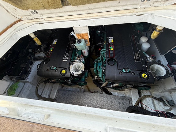 Princess V39 -95, D6-310 motorer, VIDEO 12 of 12