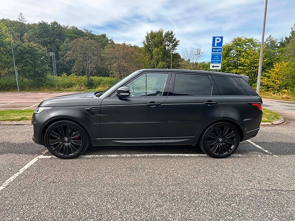 Land Rover Range Rover Sport 2 of 11