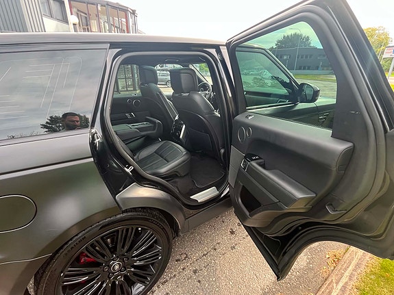 Land Rover Range Rover Sport 7 of 11
