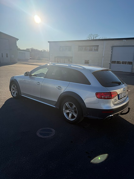 Audi A4 allroad 4 of 5