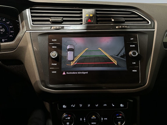 Volkswagen Tiguan 11 of 24