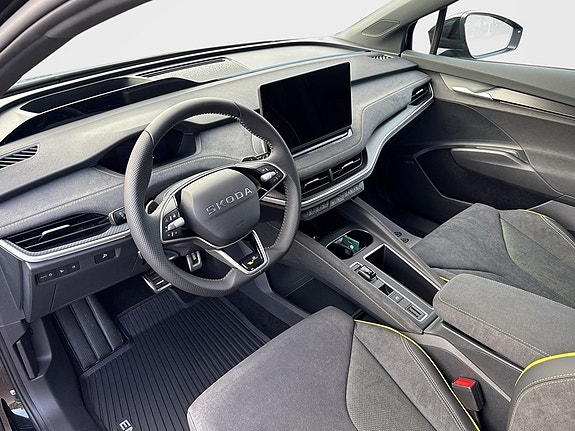 Skoda Enyaq RS 8 of 15