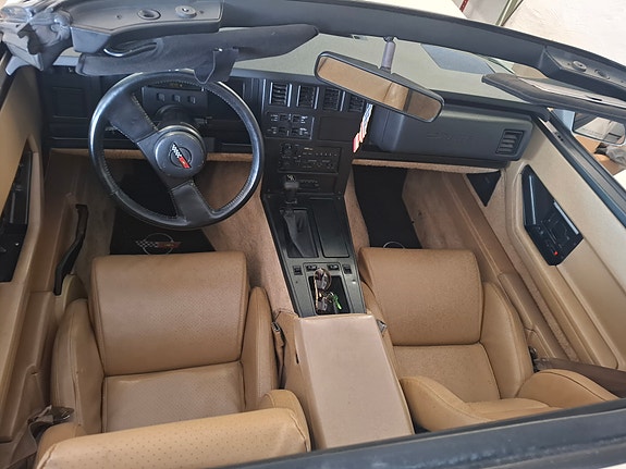 Chevrolet Corvette 7 of 7
