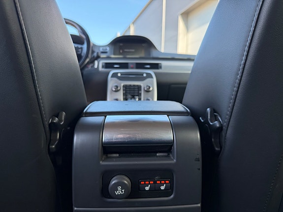 Volvo V70 17 of 24