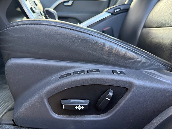 Volvo V70 13 of 24