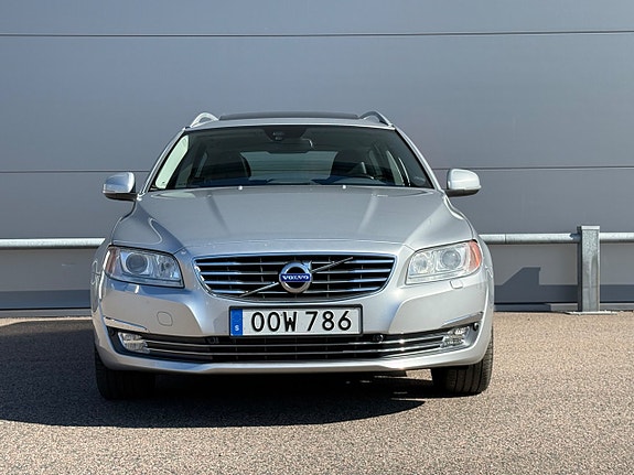 Volvo V70 4 of 24