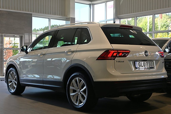 Volkswagen Tiguan 3 of 27