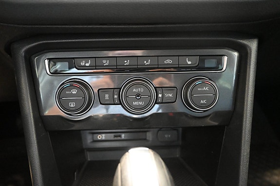 Volkswagen Tiguan 21 of 27