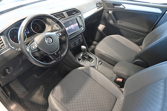 Volkswagen Tiguan 7 of 27