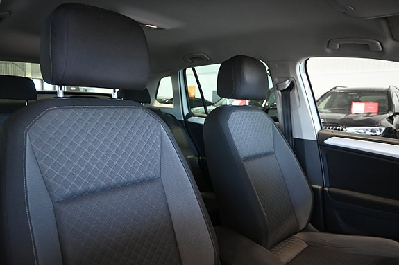 Volkswagen Tiguan 12 of 27