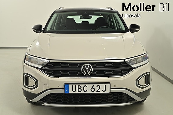 Volkswagen T-Roc 3 of 13