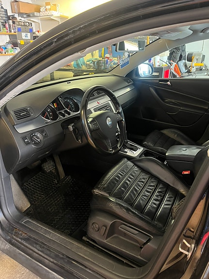 Volkswagen Passat 6 of 13