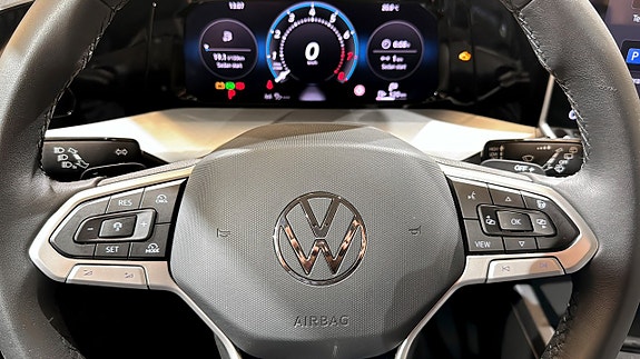 Volkswagen Golf I 18 of 20