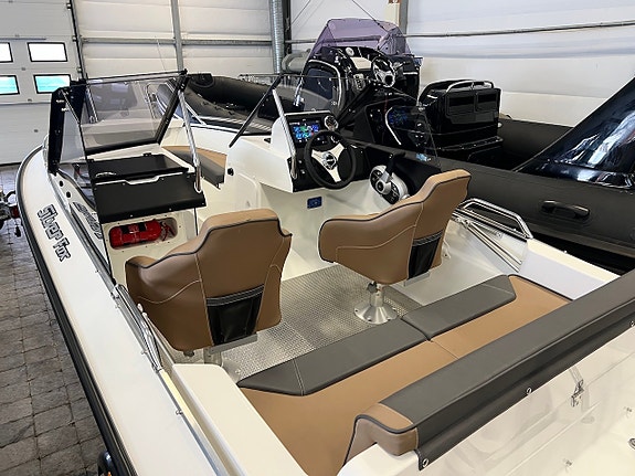 Silver Fox 495 -21 | Mercury 60hk | 80km/h Trailer 1300 kg 4 of 10