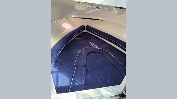Aquador 21 WA, Yamaha F200 ink boggietrailer. 3 of 6