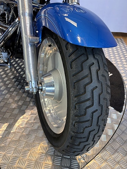 Harley-Davidson FLSTF FatBoy 9 of 16