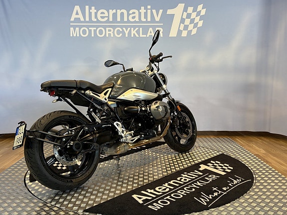 BMW R Nine-T Pure 2 of 15