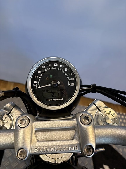 BMW R Nine-T Pure 12 of 15