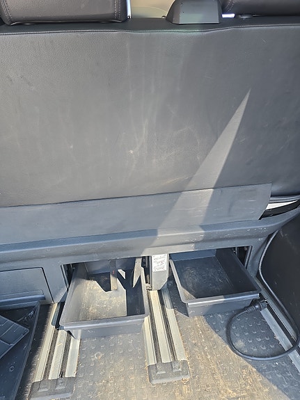 Volkswagen Multivan 6 of 14