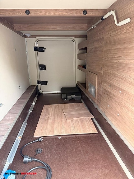Knaus LIVE I 700 MEG 7 of 25