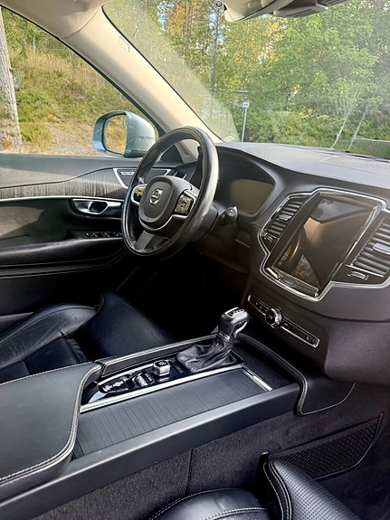 Volvo XC90 4 of 4