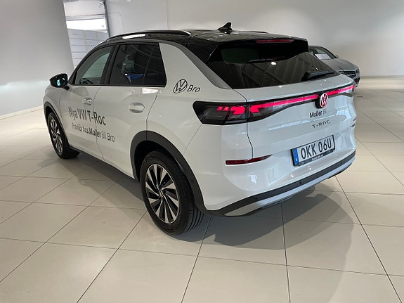 Volkswagen T-Roc 11 of 28
