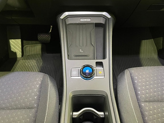 Volkswagen T-Roc 24 of 28