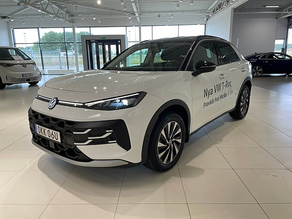 Volkswagen T-Roc 3 of 28