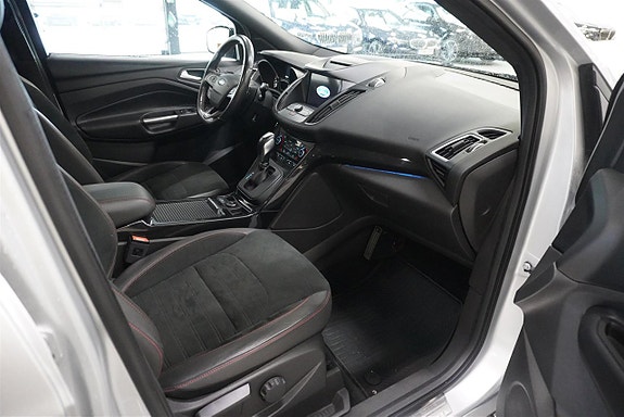Ford Kuga 6 of 13