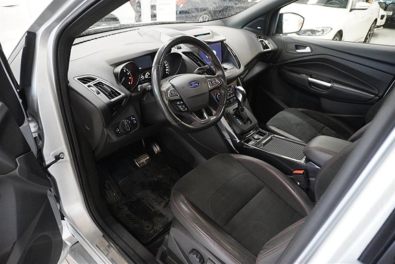 Ford Kuga 2 of 13