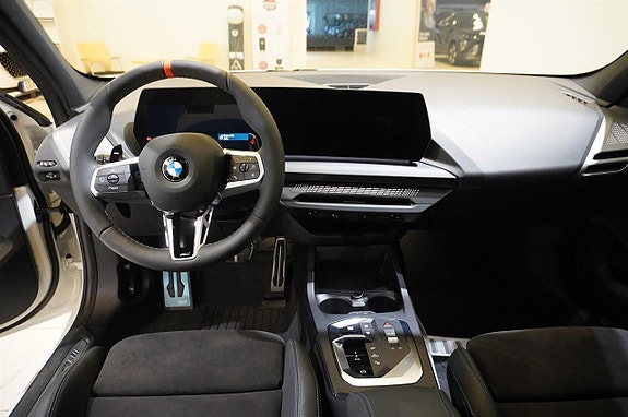 BMW M135 11 of 13