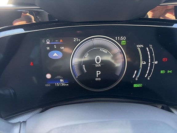 Lexus NX450h+ 11 of 24