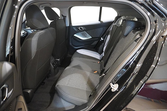 BMW 120 9 of 11