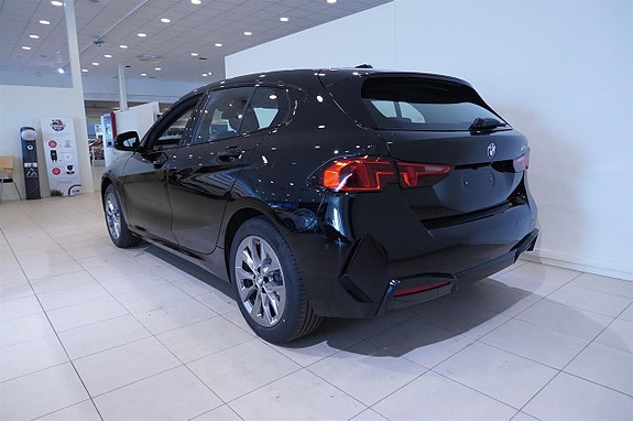 BMW 120 7 of 11